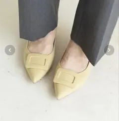 【ラウナレア】22cm バックルポインテッドトゥパンプス