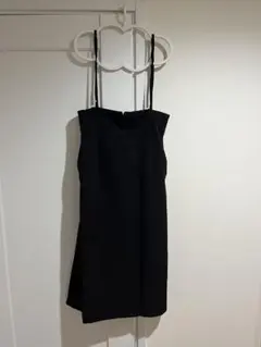 GU タイトスカート　肩紐付き