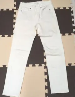 ユニクロ　UNIQLO ハイライズスキニーアンクルジーンズ　23