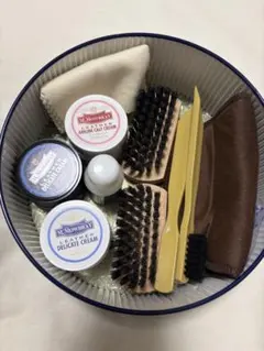 M.MOWBRAY シューケアキット