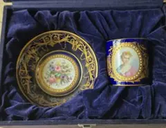 19世紀 ロイヤル・ヴィエナ ウィーン窯 婦人図 金彩 花文 飾皿 額装