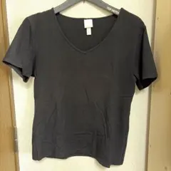 H&MVネックTシャツ(新品未使用)