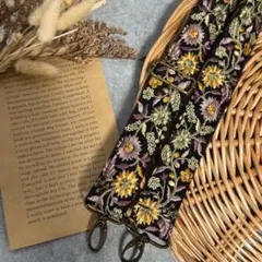 283.インド刺繍ショルダーストラップ　スマホショルダー