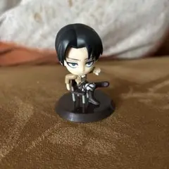 進撃の巨人　リヴァイ　フィギュア