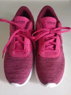 adidas スニーカー ピンク