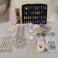 ネイルパーツセットのサムネイル