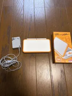 【ジャンク】New 2DS LL ホワイト/オレンジ 本体 ACアダプター付き