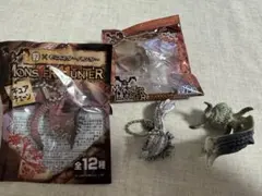モンスターハンター フィギュア キーチェーン リオレイア リオレウス ジンオウガ