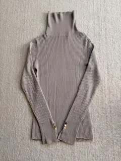 ROPE 美品 リブタートルネック ニット 38 薄手　金ボタン