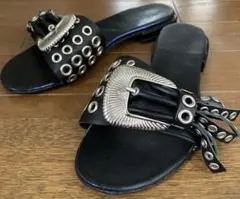 TOGA PULLA サンダル　ハトメ　36サイズのサムネイル