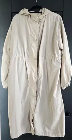 おしゃれ！　人気デザイン　マウンテンパーカー Lサイズ