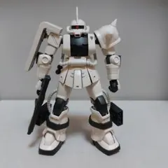 HG 1/144 ザクII 完成品　ホワイトオーガーのサムネイル