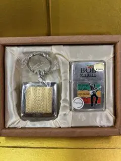 未使用品 金属製 リール キー チェーン ベルトフック カラビナ キーホルダー