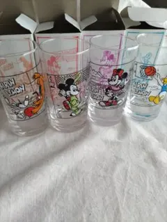 昭和レトロ　ディズニー　ミッキーキャラクターガラスコップ4個セット