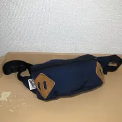 ボディバッグ