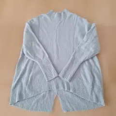 UNFILO/アンフィーロ　ウール、カシミヤ混ハイネックニットセーター 　水色M