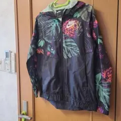 NIKE 花柄 フード付きジャケット NIKE　ウィンドブレーカー