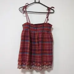 earth music&ecology 赤チェック柄キャミソール 刺繍入りのサムネイル