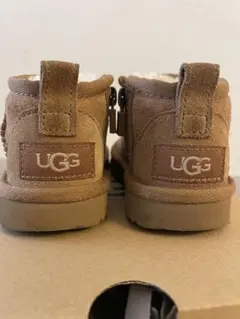 UGG トドラー　クラシックウルトラミニ