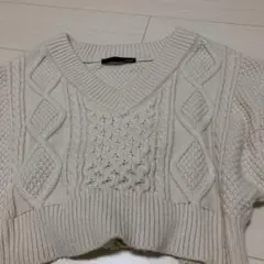 Heaher アイボリー ケーブルニット セーター