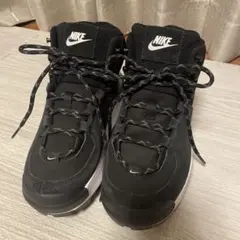 Nike ブラック ハイカットスニーカー