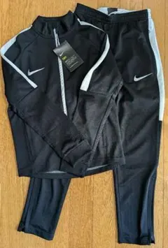 未使用。Nike DRI-FIT ブラックジャージ Sサイズ