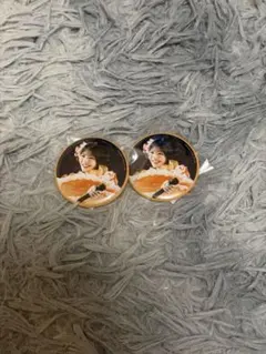 FRUITS ZIPPER 鎮西寿々歌 缶バッジ 2個セット