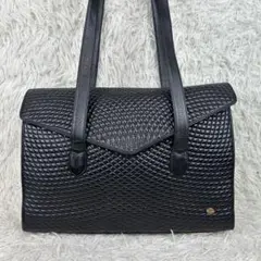 Ballyキルティング ハンドバッグ パドロック、ショルダー、保存袋付き0549 2025年最新】bally キルティングバッグの人気アイテム - メルカリ