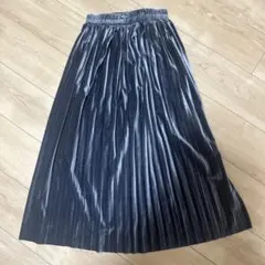 プリーツスカート