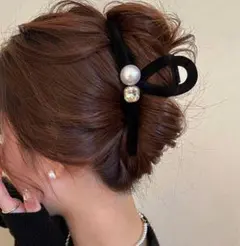 パール 黒 ヘアクリップ 大きめ バレッタ ビジュー付き ヘアアクセサリー