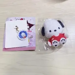 サンリオキャラクターズ　おすわりぬいぐるみバッジ　ポチャッコ