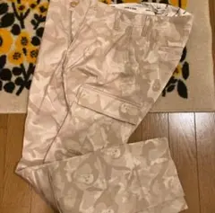 マークアンドロナ　カーゴパンツ　ゴルフウェア　迷彩　スカルカモフラ　ベージュ