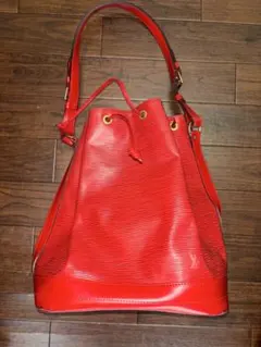 2026年最新】LOUIS VUITTON カラー：レッド系 ショルダーバッグの人気