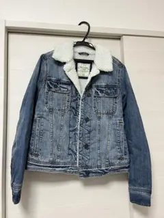 アバクロンビー&フィッチ　レディース　デニムジャケット