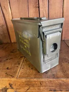 m*n様 【希少】米軍特大アモ缶1940年代R3FBA 弾薬箱 12 FUSES - メルカリ