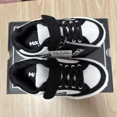 Item thumbnail for item 52757ad0-5c60-4a15-9707-257e52036153