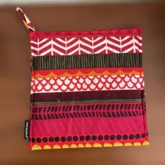 マリメッコ　marimekko 鍋敷き　鍋つかみ　ポットマット　限定　廃盤生地のサムネイル