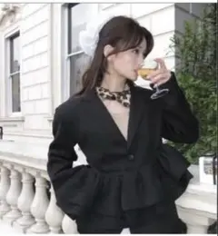 Bibiy. 美品♥めちゃ可愛い　テーラードジャケット フリル袖　長袖 Bibiy. 美品♥めちゃ可愛い テーラードジャケット フリル袖 長袖