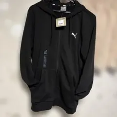 PUMA ブラック ジップアップパーカー