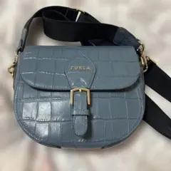 FURLAのショルダーバッグ