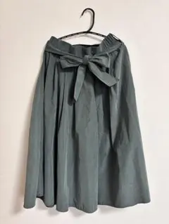 earth music&ecology ダークグリーン フレアスカート