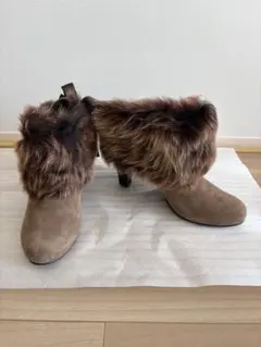 ショートブーツ 2way ファー付き スェードブラウン　23区