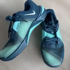 Nike トレーニング用スニーカー ネイビー/ミント