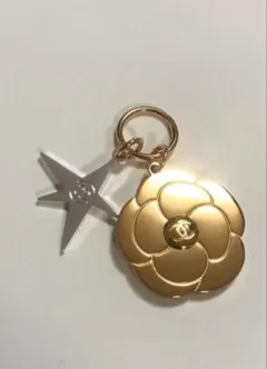 【新品未使用】★CHANEL☆ホリデー チャーム　1点