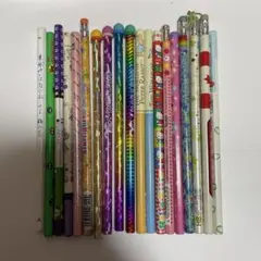 鉛筆19本　手動鉛筆削り　まとめ売り　キャラクター等