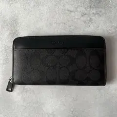 美品✨コーチ　ラウンド　PVC シグネチャー　長財布　ブラック黒のサムネイル