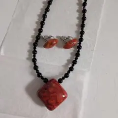 サンゴオニキス ネックレスとイヤリングセット