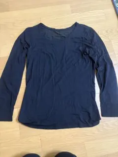 HEATTECH EXTRA WARM 黒 長袖 Vネック