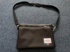 ブラック ショルダーバッグ