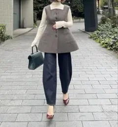 シーニュ　 cygne パワショルショート丈ジレ　新品 新 デザインファッション - cygne シーニュ パワショル ショート丈ジレ